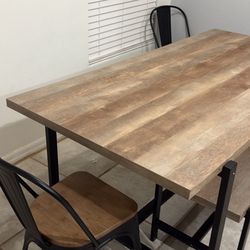 Wood Dinning Table