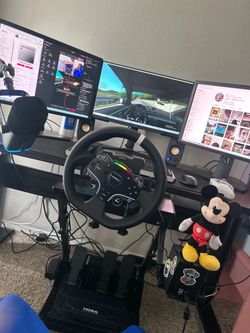 Moza R5 Racing Simulator