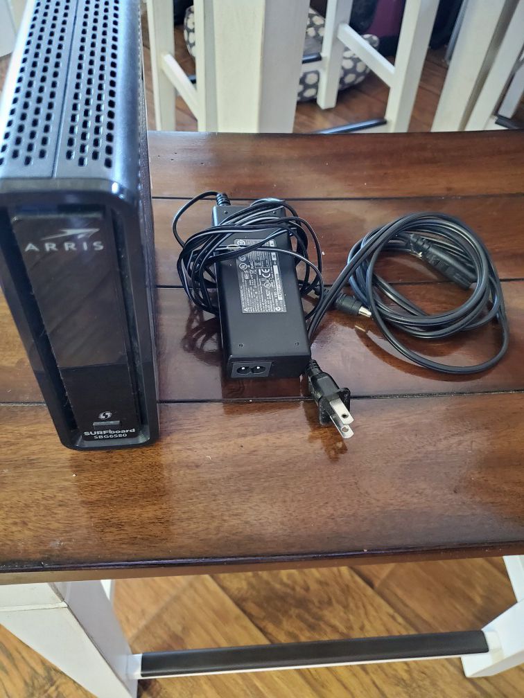 Arris Surfboard cable modem/router combo