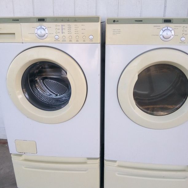 LG Tromm Washer And Dryer Set 