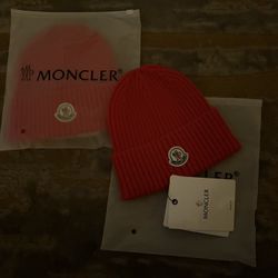 Moncler Beanies (Red)