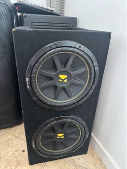 Kicker Dual Subwoofers in Enclosure 12s