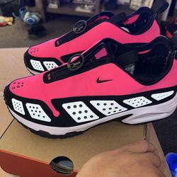 Nike Air Max Sunder Hyper Pink Size 7.5 Womens