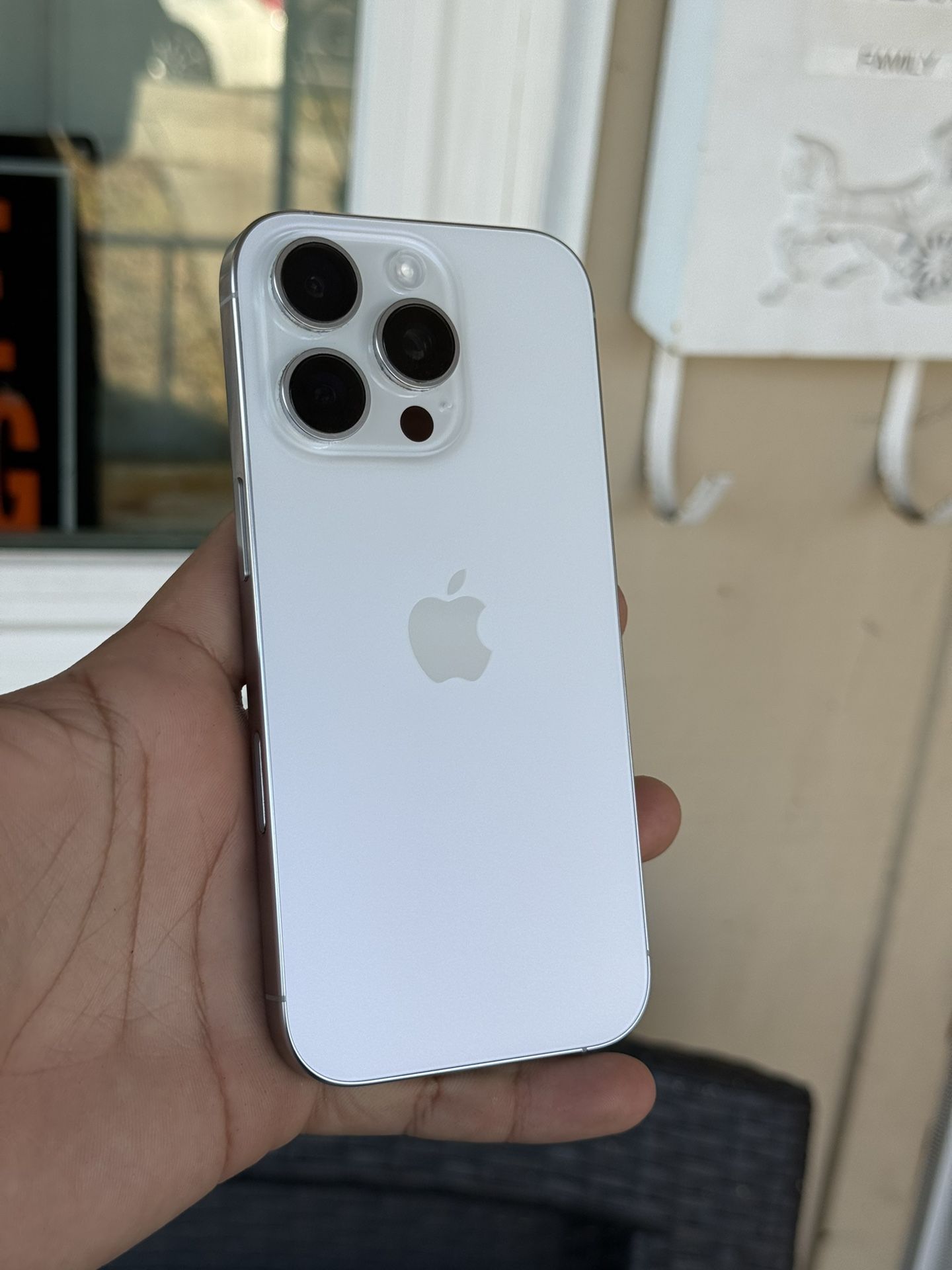 iPhone 16 Pro 256GB 99%🔋Unlocked