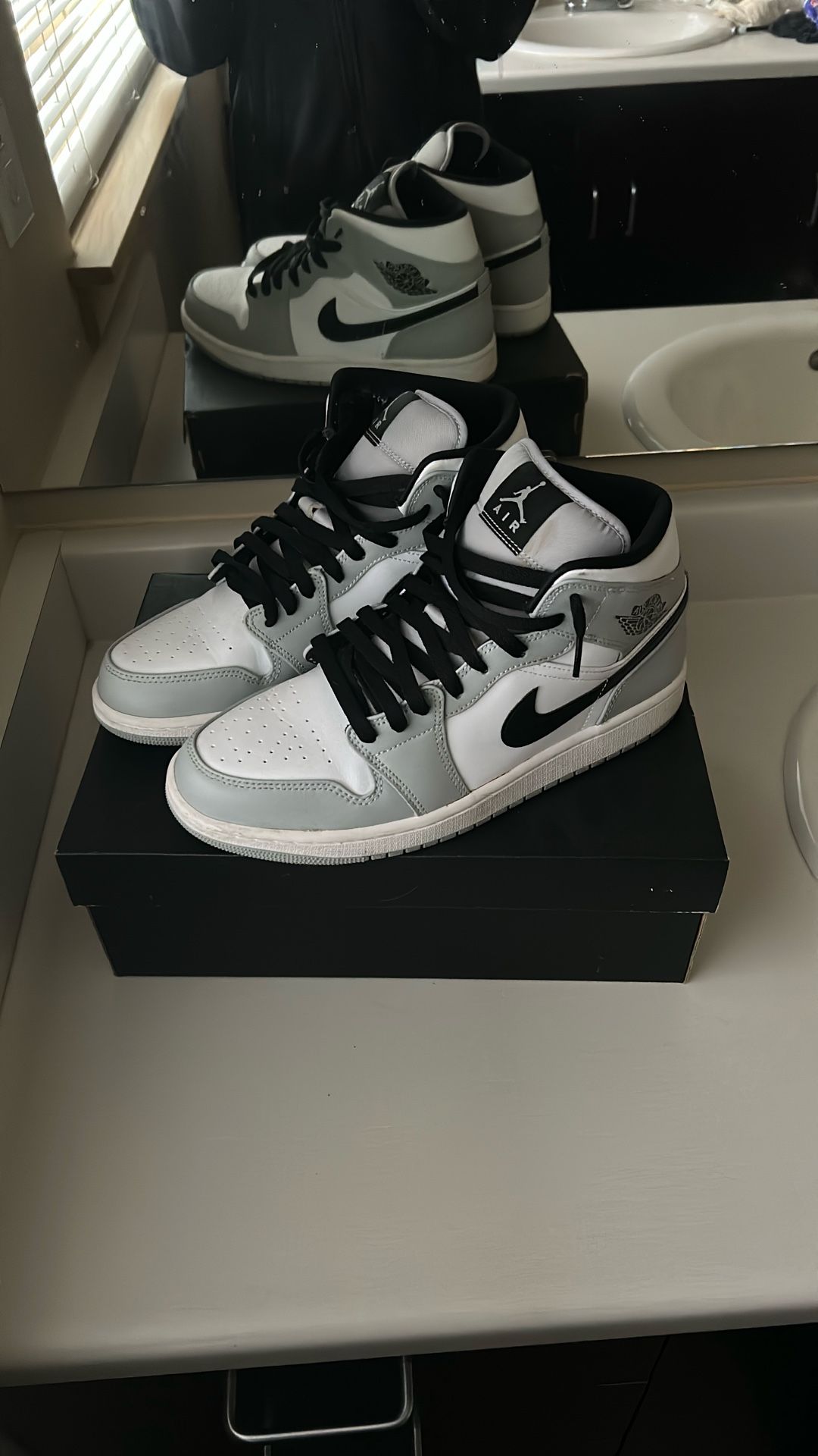 Jordan 1 Mid Size 10