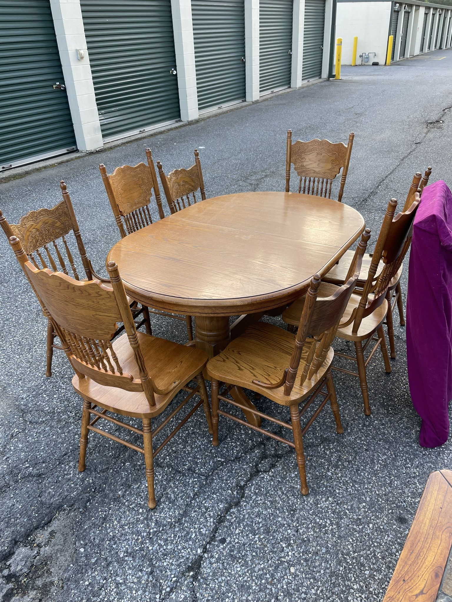 Dining Room Table With 8 Chairs