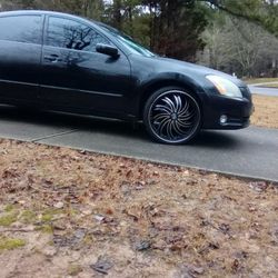 2004 Nissan Maxima