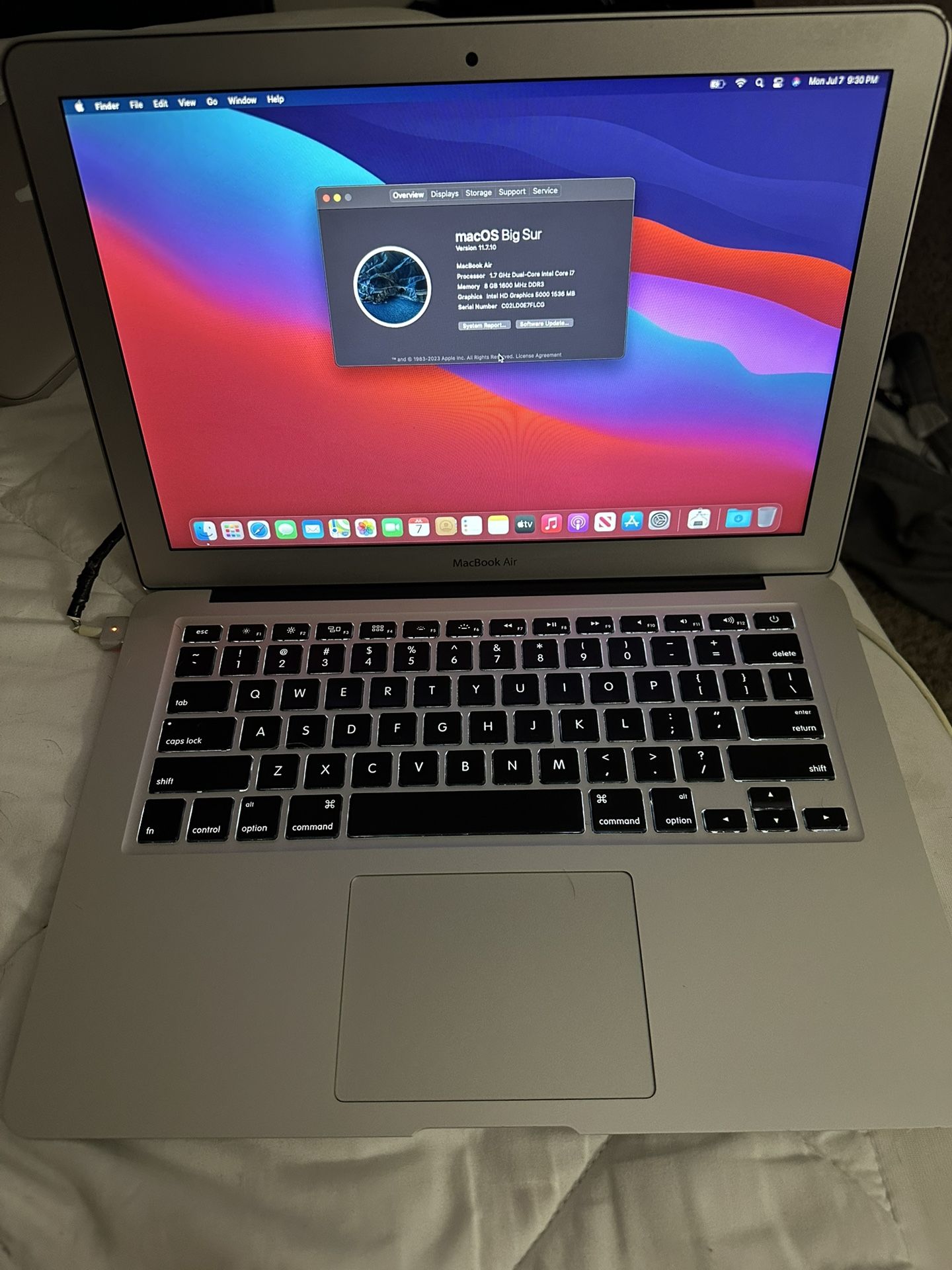 MacBook Air 13inch 2014 I7 8gbram 128ssd