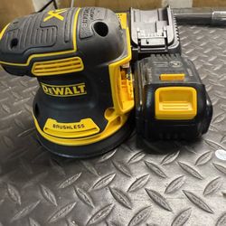 Dewalt Cordless Orbital Sander w/t Battery 
