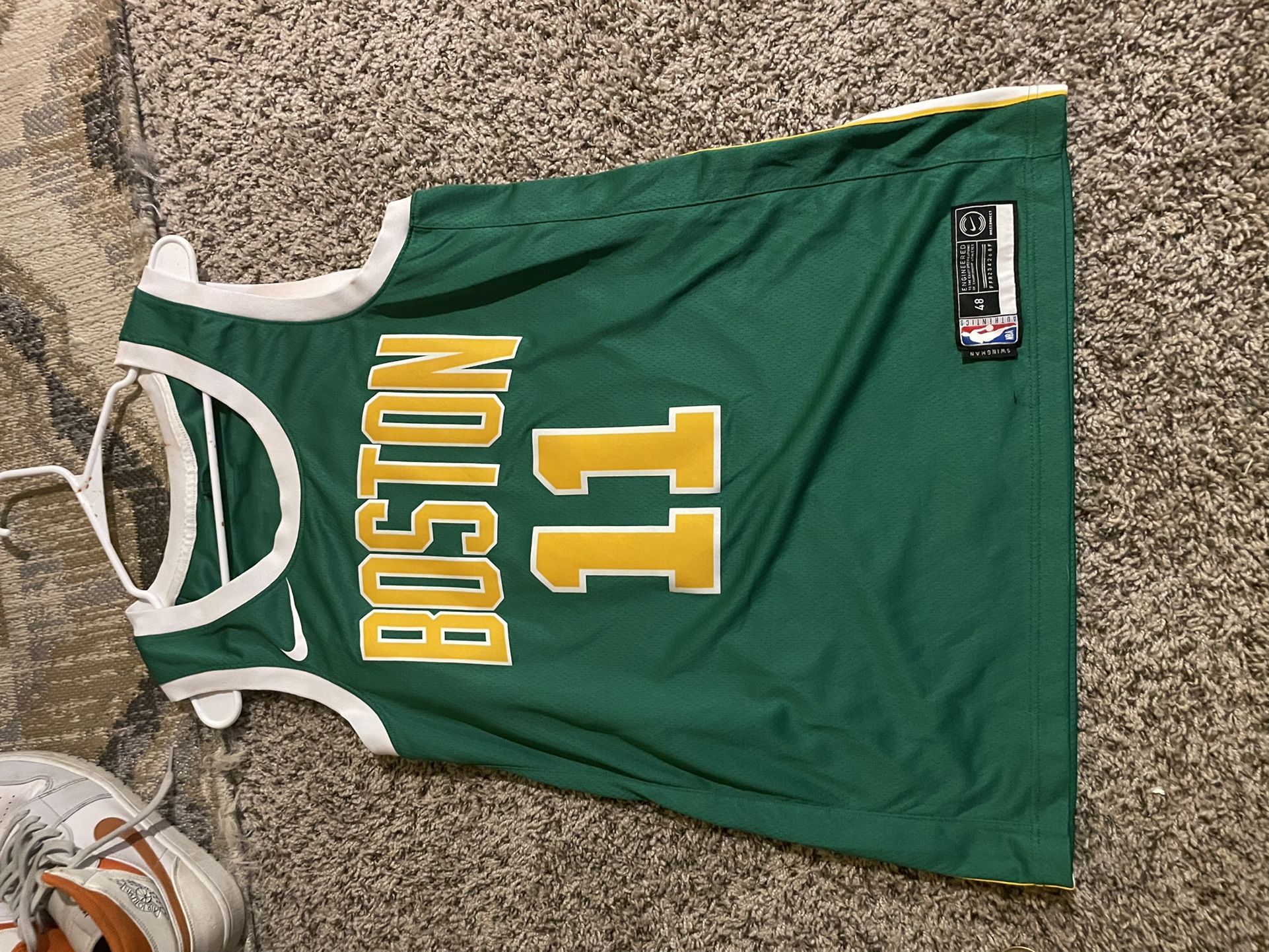 kyrie irving celtics jersey 