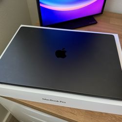 16” MacBook Pro Space Black (M3 Pro)