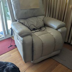 White Leather Lazyboy Recliner 