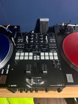 Turntables and Mixer