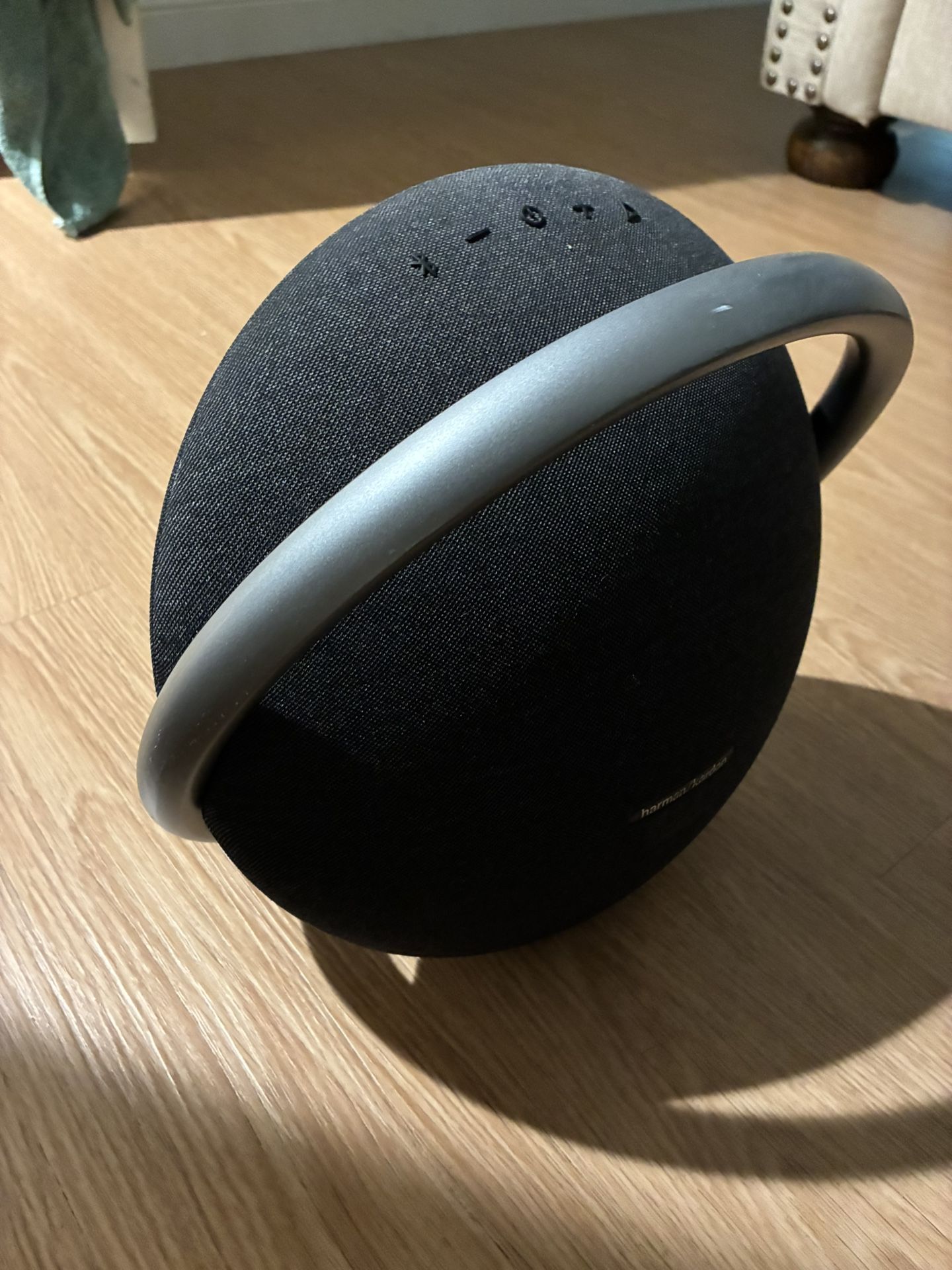 Harman Kardon Onyx Studio β Premium Wireless Bluetooth Speaker (Like New)