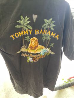Tommy Bahama. Medium