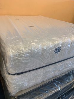 MATTRESS AND FURNITURE GREAT QUALITY