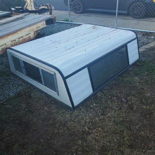 Camper