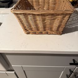 Square basket