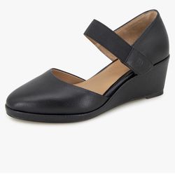 Gentle Souls by Kenneth Cole women’s Oriana