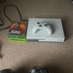 Xbox One S With 5 Videos Games