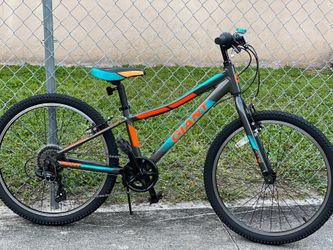 Giant XTC Jr Bike