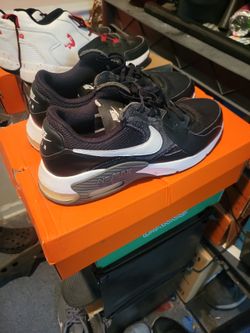Nike Air Max Sneakers Black and White