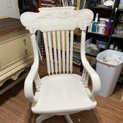 Beautiful Vintage Desk Chair