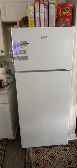 Refrigerator