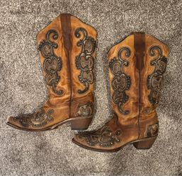 Corral Women's Honey Overlay Studs Snip Toe Boots