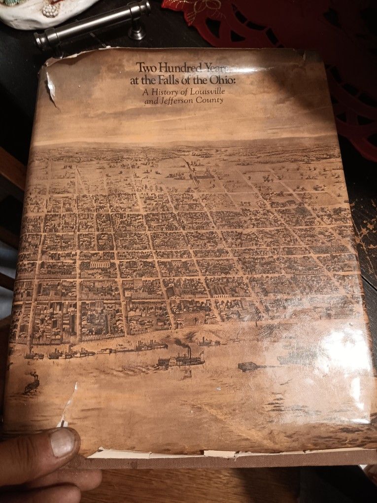 (Book)Two Hundred Years At THE Falls Of The Ohio.