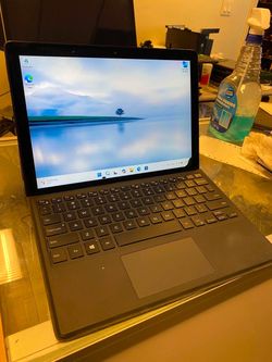 Latitude 5290 2 in 1 touchscreen  I5-8250 @ 1.60 GHZ 8GB RAM  120GB SSD Win 11 pro  It has some black stains on the screen . Check the pictures for mo