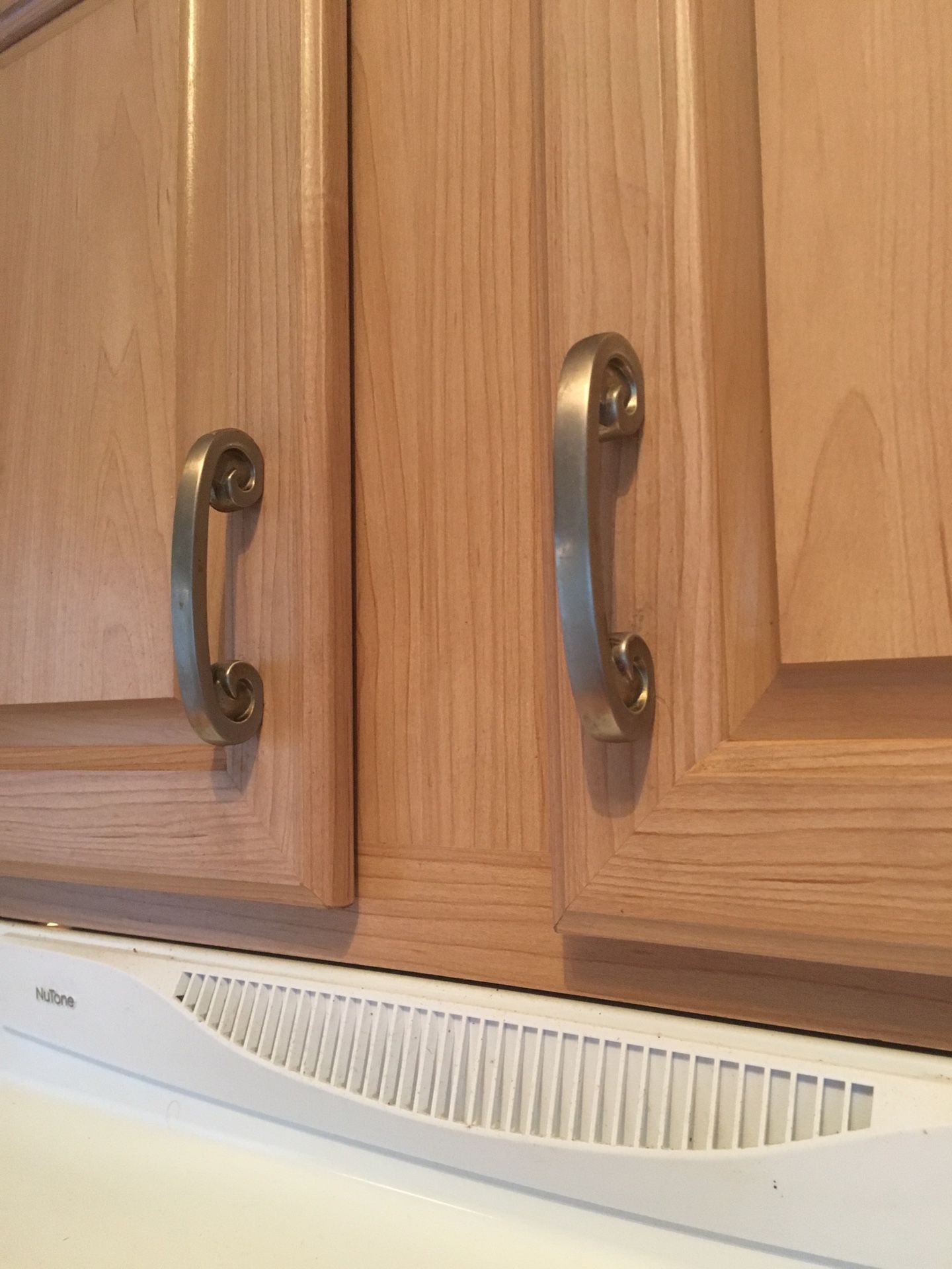 Kitchen cabinet door hardware door handles