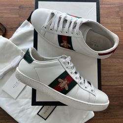Gucci Ace Embroidered Bee Size 5 Womens