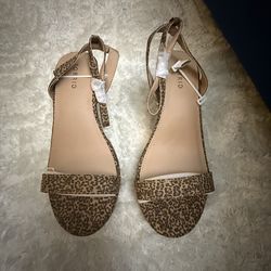 Torrid cheetah print heels size 10.5