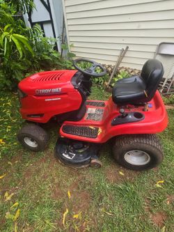 Troy Bilt Riding Lawn Mower