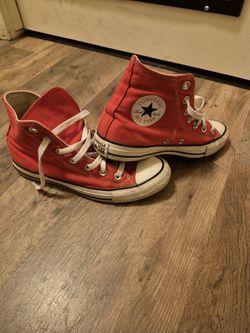 Red Converse 