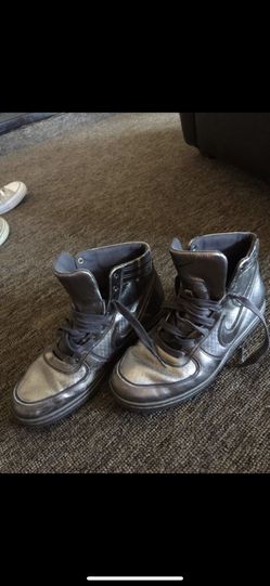 Silver Nike Air high top girls 9