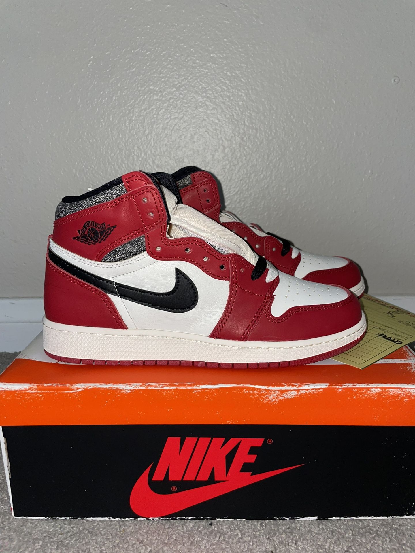 Jordan 1 Chicago Lost and Found (GS) 7Y , 6.5Y , 5.5Y , 4.5Y New