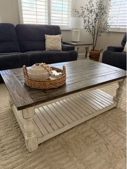 Wooden Coffee Table & 1 end table set for sale!