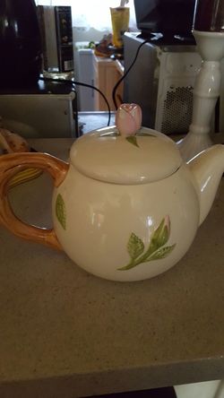 Tetera de porcelana