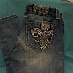 Miss Me Fleur-de-Lis Embellished Jeans