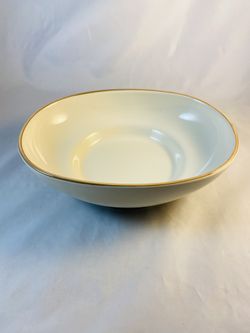 Pfaltzgraff Cream Oval Serving Bowl Serving Dish. frnt cab