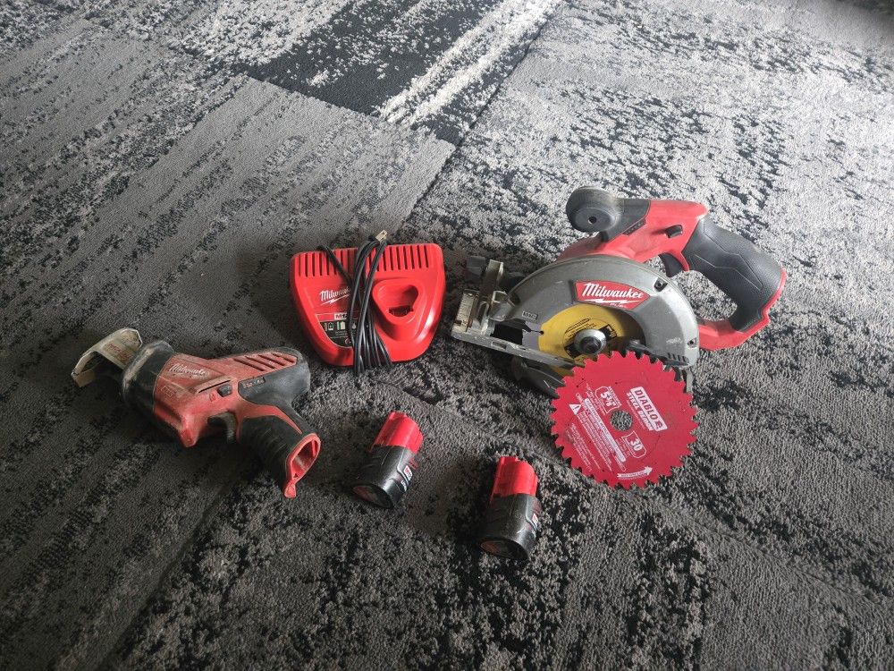 Milwaukee Power Tools