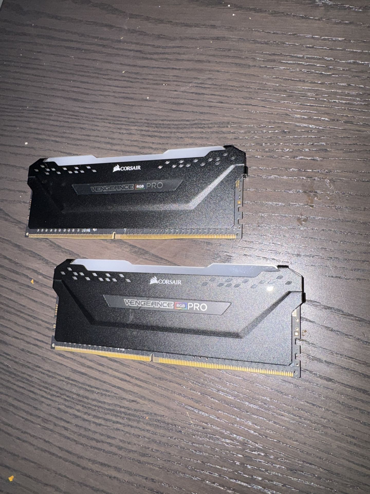 Corsair Vengeance RGB Pro Ram DDR4 16GB ( 2X8GB) 3200 MHz