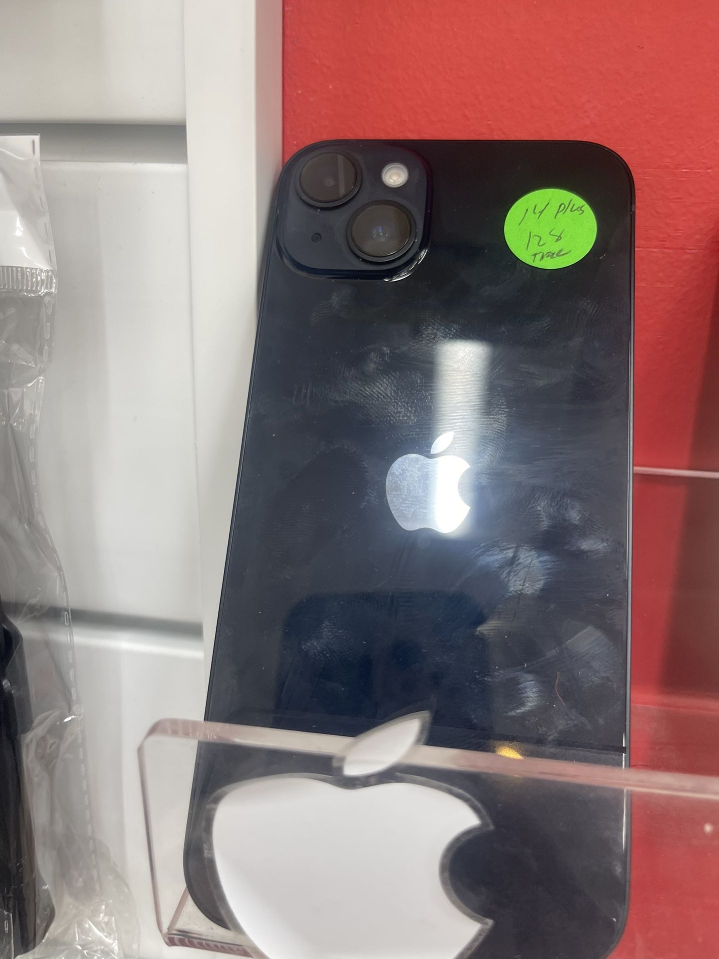 Apple iPhone 14 Plus Trac Phone Service 