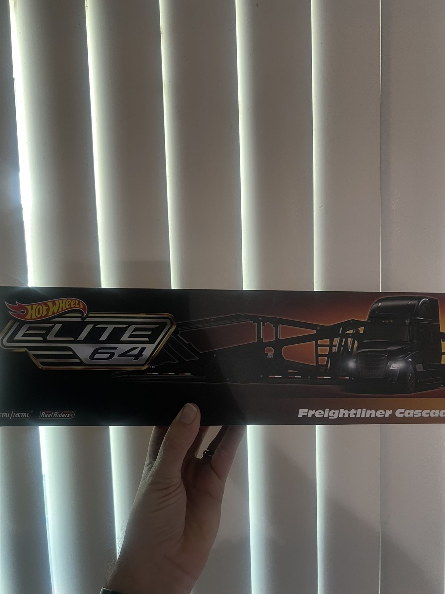 Hotwheels Elite 64 Freighter