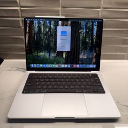 2023 Apple 14” MacBook Pro M3 Pro 36GB Ram 512SSD! 90 days warranty! We offer financing!