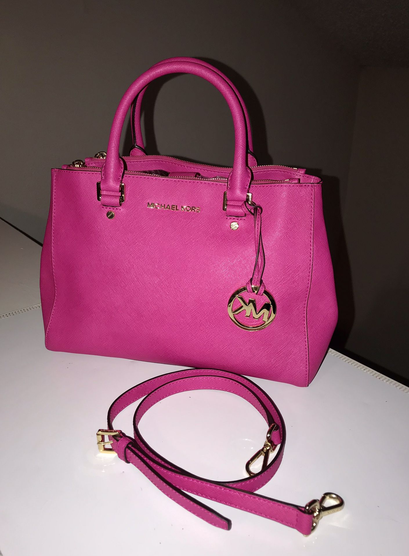 Beijo breast cancer awareness purse for Sale in St. Louis, MO - OfferUp