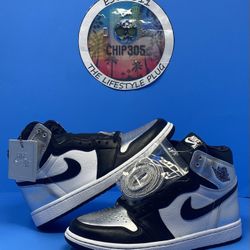 W Jordan Retro 1’s (Silver Toe)