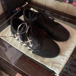 Off White Vulconizers